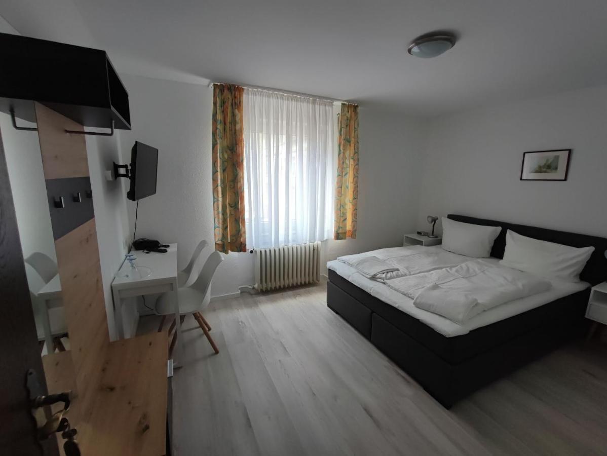 Hotel Schiff Ращат Екстериор снимка